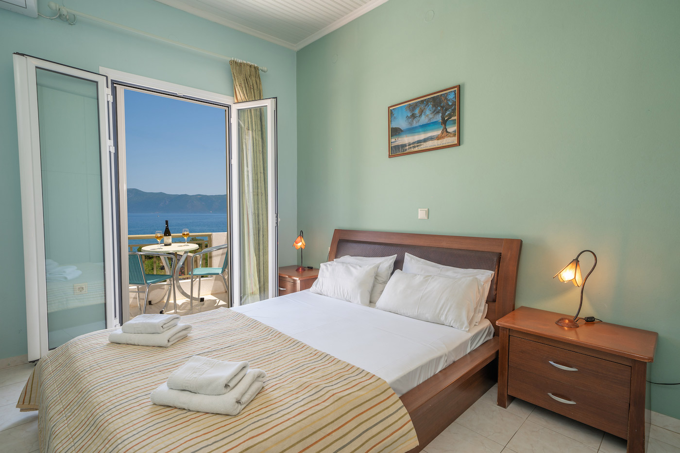 Kefalonia Studios and Apartments - Kefalonia Studios Agia Efimia - Makis Apartments Agia Efimia Kefalonia - Kefalonia Hotel Agia Efimia - Hotels in Agia Efimia Kefalonia